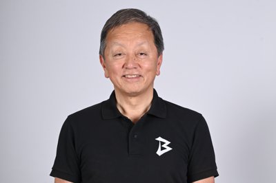 田崎 慎